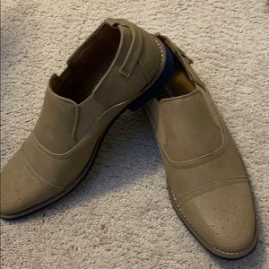 Boys dress shoe